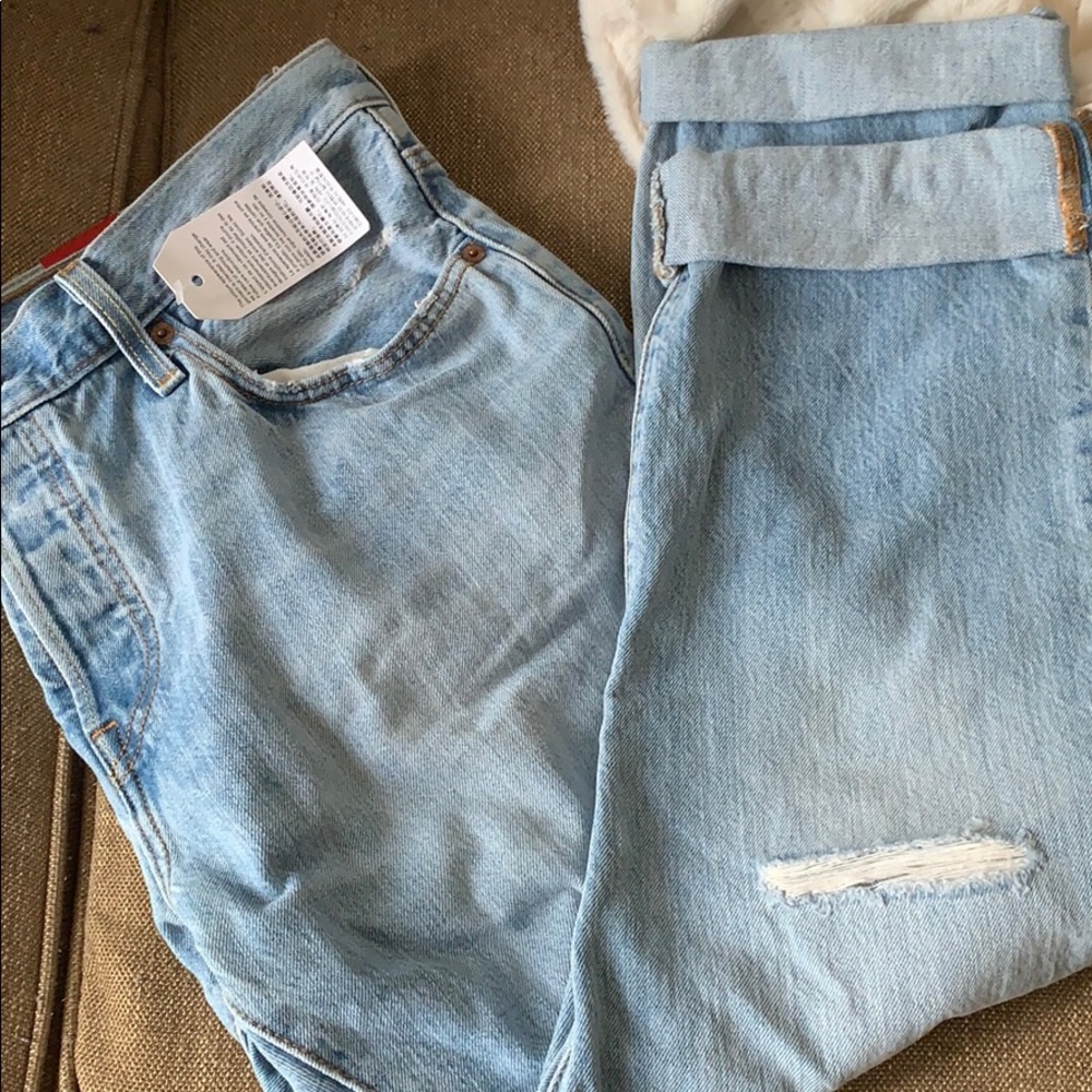 Levi’s 501 Distressed Jeans